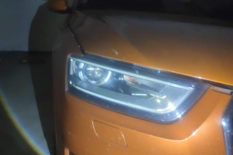 Used Audi Q3 2015 30 TFSI Comfort Model Right Front Headlight