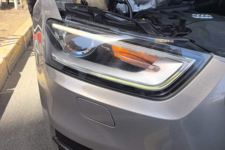 Used Audi Q3 2015 35 TFSI quattro Luxury Edition Right Front Headlight