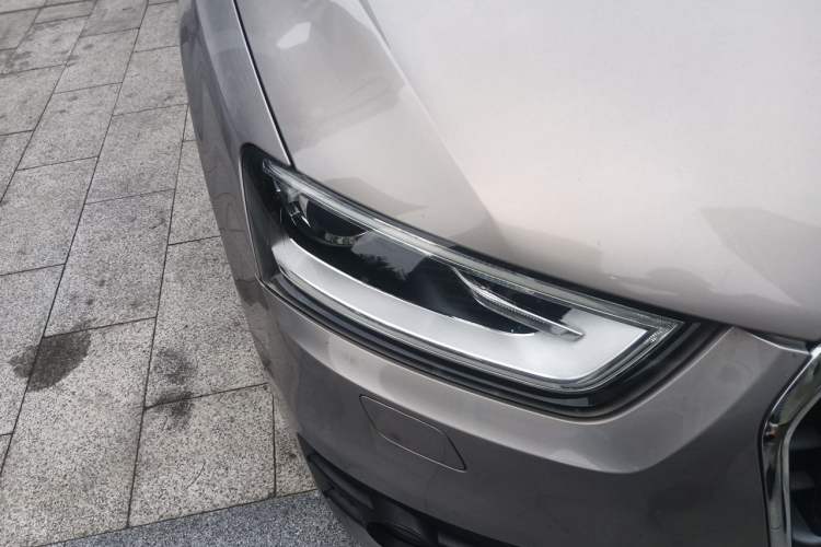 Used Audi Q3 2015 35 TFSI Comfort Model Right Front Headlight