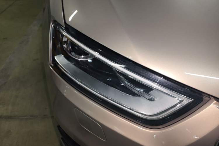 Used Audi Q3 2015 30 TFSI Comfort Model Right Front Headlight