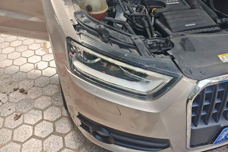 Used Audi Q3 2015 30 TFSI Comfort Model Right Front Headlight