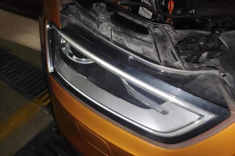 Used Audi Q3 2015 35 TFSI Comfort Model Right Front Headlight