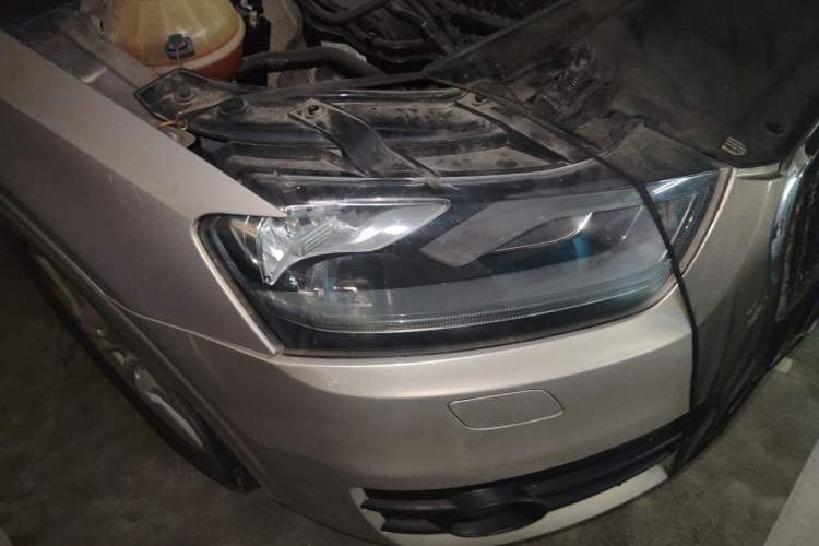 Used Audi Q3 2015 30 TFSI Ambition Edition Right Front Headlight