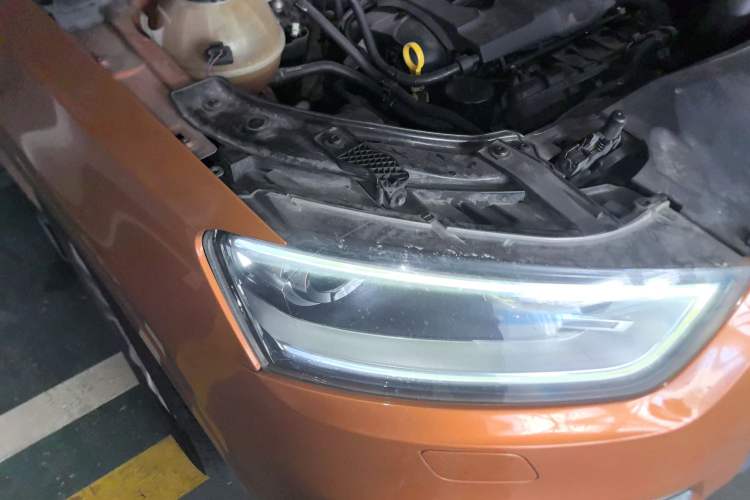 Used Audi Q3 2015 35 TFSI Comfort Model Right Front Headlight