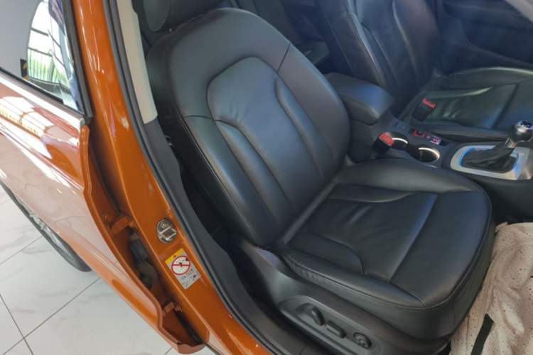 Used Audi Q3 2015 35 TFSI Comfort Model Right Front Seat