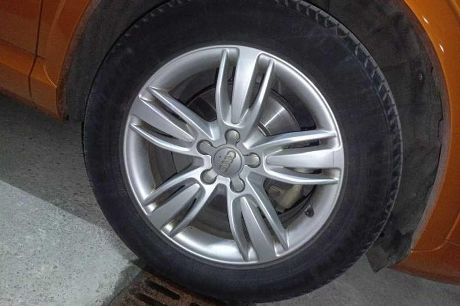 Used Audi Q3 2015 35 TFSI Comfort Model Right Front Wheel Hub