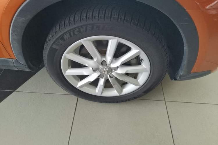 Used Audi Q3 2015 35 TFSI Millionth Anniversary Intelligent Edition Right Front Wheel Hub