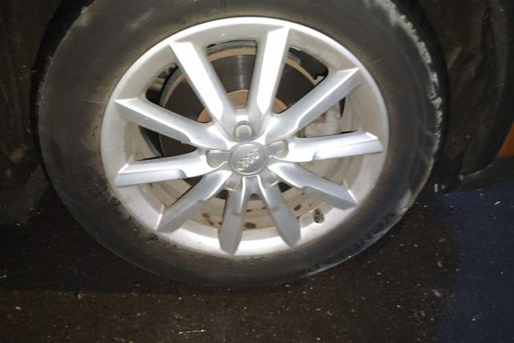 Used Audi Q3 2015 35 TFSI Millionth Anniversary Intelligent Edition Right Front Wheel Hub