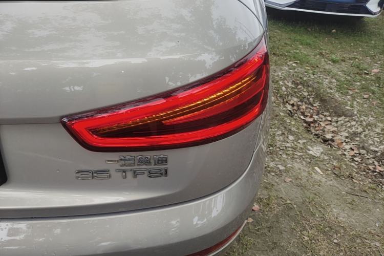 Used Audi Q3 2015 35 TFSI Comfort Model Right Rear Taillight