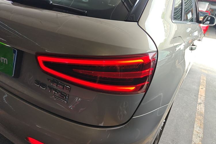 Used Audi Q3 2015 35 TFSI quattro Technology Edition Right Rear Taillight
