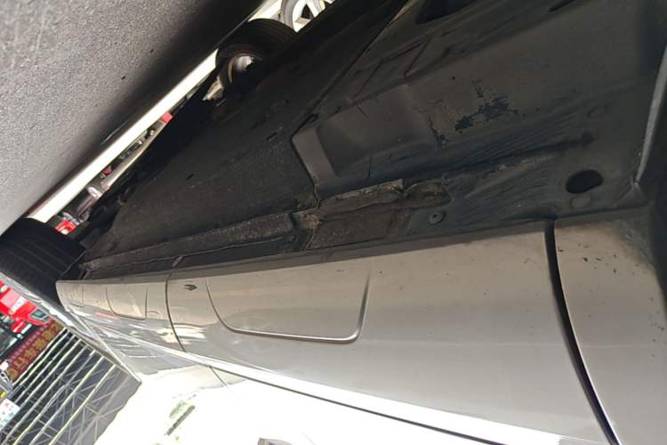 Used Audi Q3 2015 35 TFSI quattro Technology Edition Right Side Sill