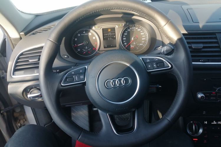Used Audi Q3 2015 35 TFSI Millionth Anniversary Comfort Model Steering Wheel