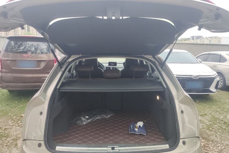 Used Audi Q3 2015 35 TFSI Comfort Model Trunk