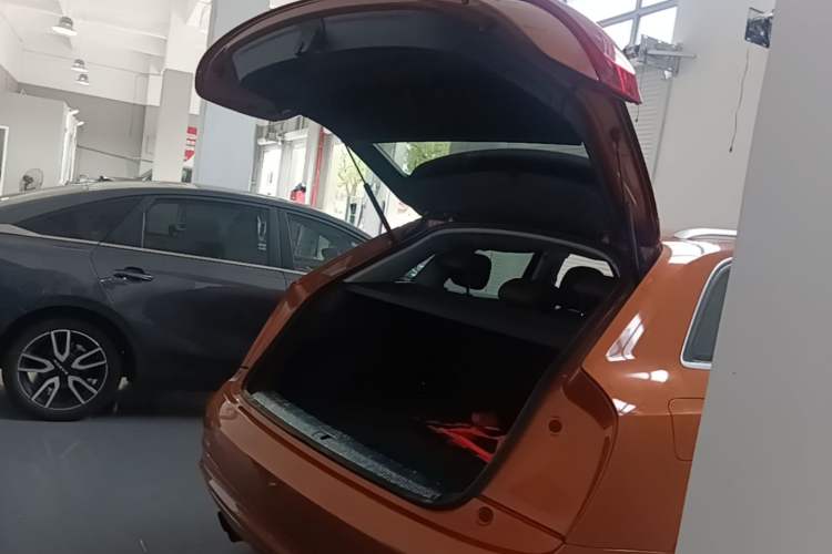 Used Audi Q3 2015 35 TFSI quattro Technology Edition Trunk