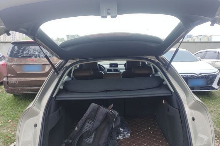 Used Audi Q3 2015 35 TFSI Comfort Model Trunk