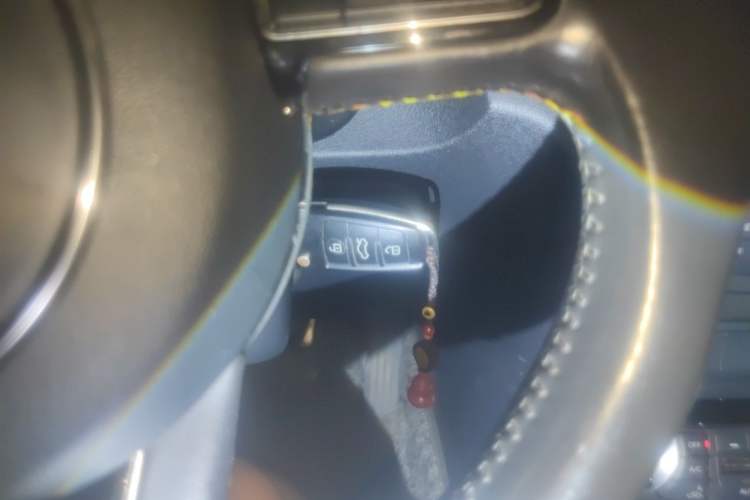 Used Audi Q3 2015 30 TFSI Comfort Model Vehicle Key