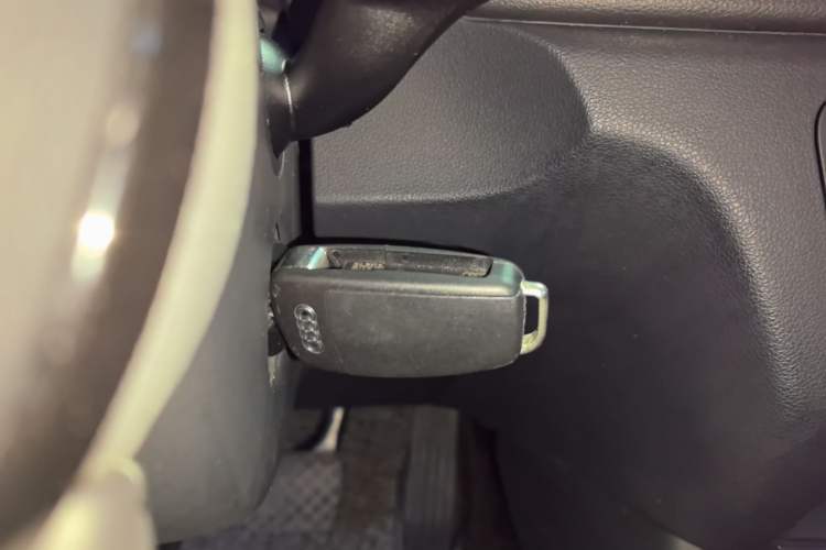 Used Audi Q3 2015 35 TFSI quattro Technology Edition Vehicle Key