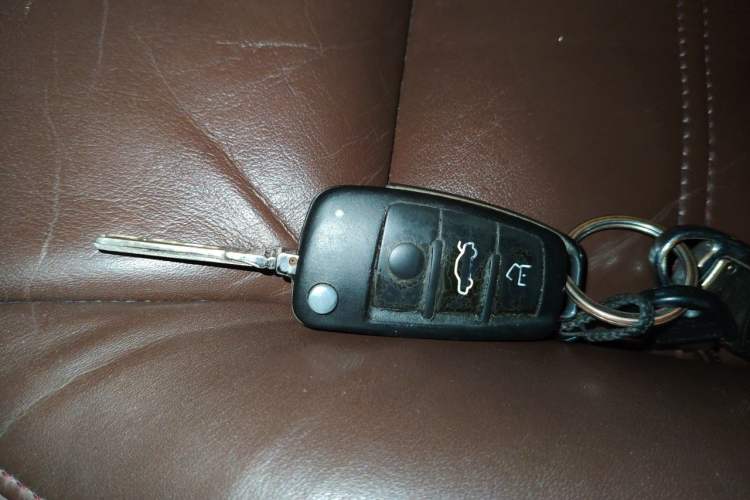 Used Audi Q3 2015 30 TFSI Ambition Edition Vehicle Key