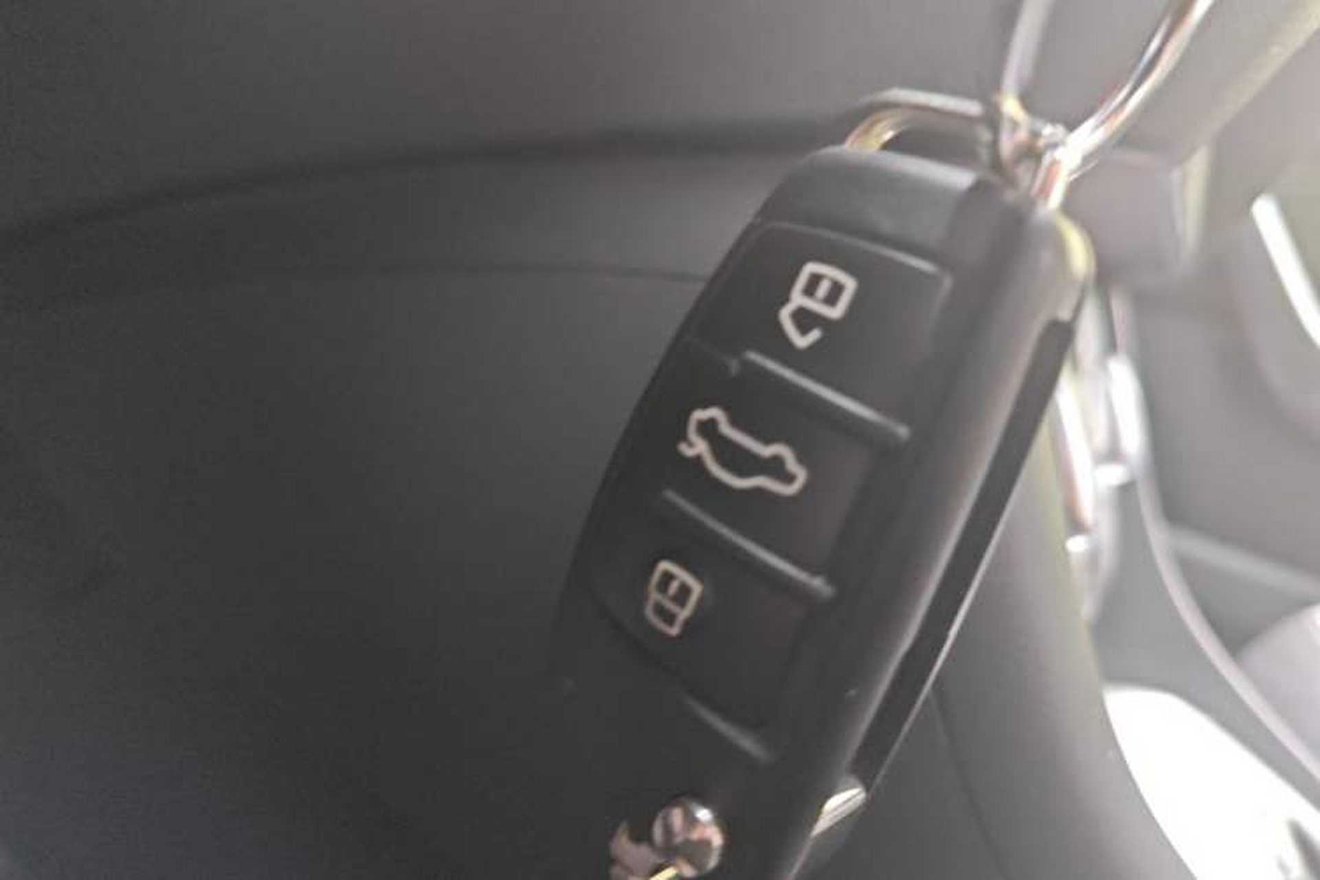 Used Audi Q3 2015 35 TFSI Ambition Edition Vehicle Key