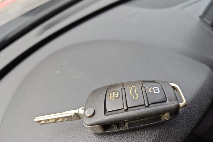 Used Audi Q3 2015 35 TFSI quattro Technology Edition Vehicle Key