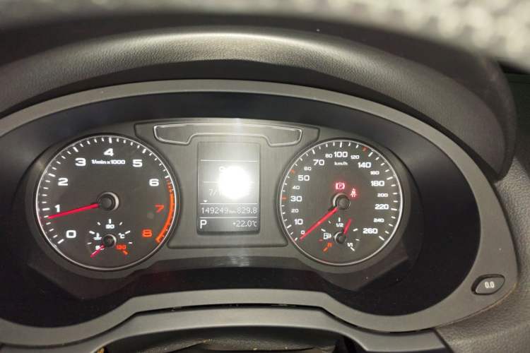 Used Audi Q3 2016 30 TFSI Fashion Model Instrument Cluster