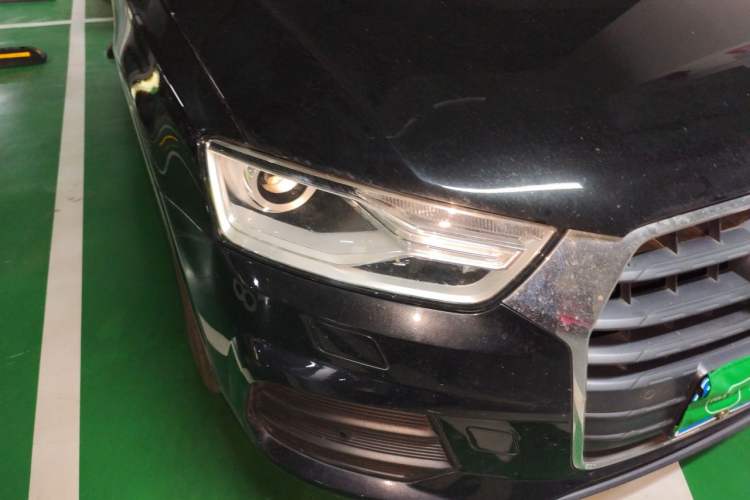 Used Audi Q3 2016 30 TFSI Fashion Model Right Front Headlight