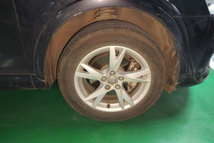 Used Audi Q3 2016 30 TFSI Fashion Model Right Front Wheel Hub