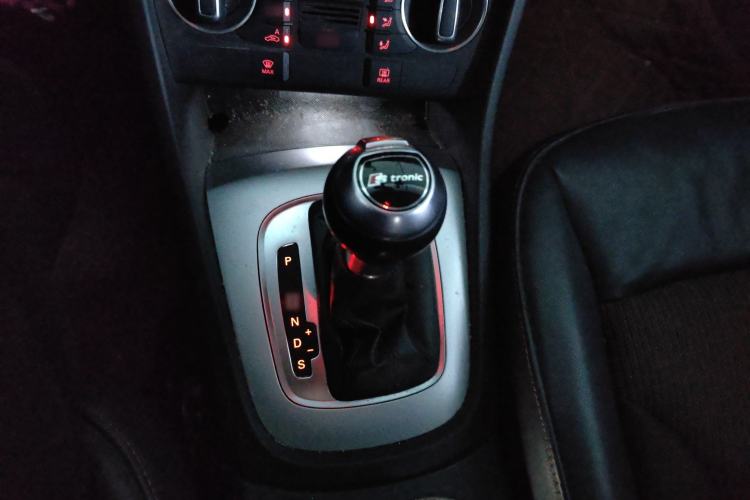 Used Audi Q3 2016 35 TFSI Fashion Model Gear Lever