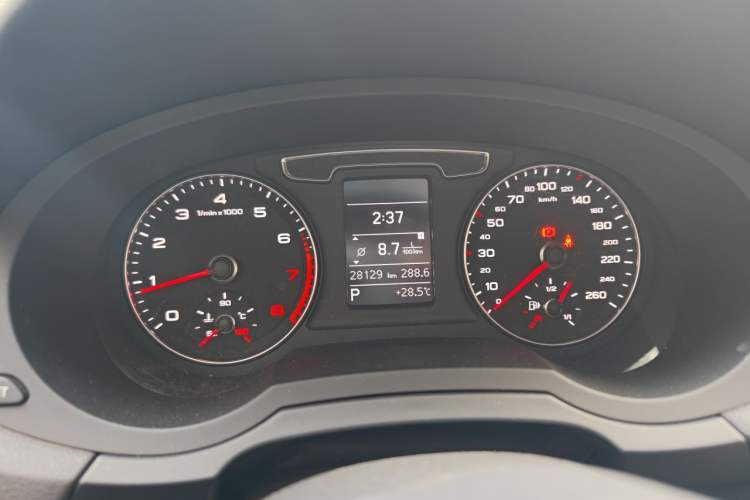 Used Audi Q3 2016 30 TFSI Fashion Model Instrument Cluster