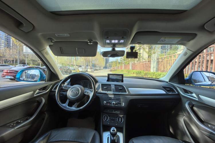 Used Audi Q3 2016 35 TFSI Fashion Model Interior 3