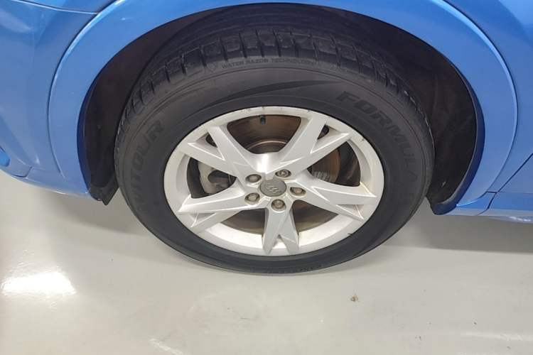 Used Audi Q3 2016 35 TFSI Fashion Model Left Front Wheel Hub