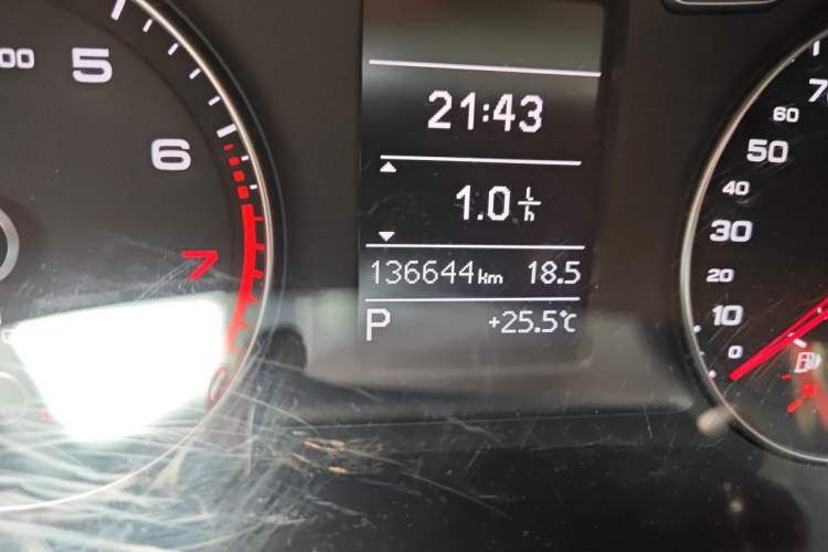 Used Audi Q3 2016 30 TFSI Fashion Model Odometer Close Up