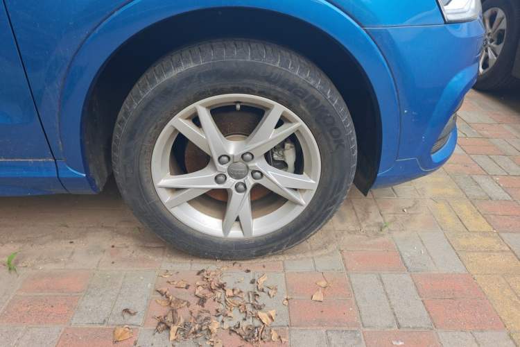 Used Audi Q3 2016 30 TFSI Fashion Model Right Front Wheel Hub
