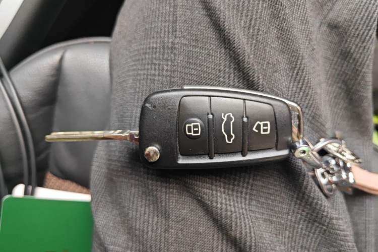 Used Audi Q3 2016 30 TFSI Fashion Model Vehicle Key