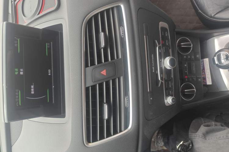 Used Audi Q3 2016 30 TFSI Fashion Model Audio And AC Panel