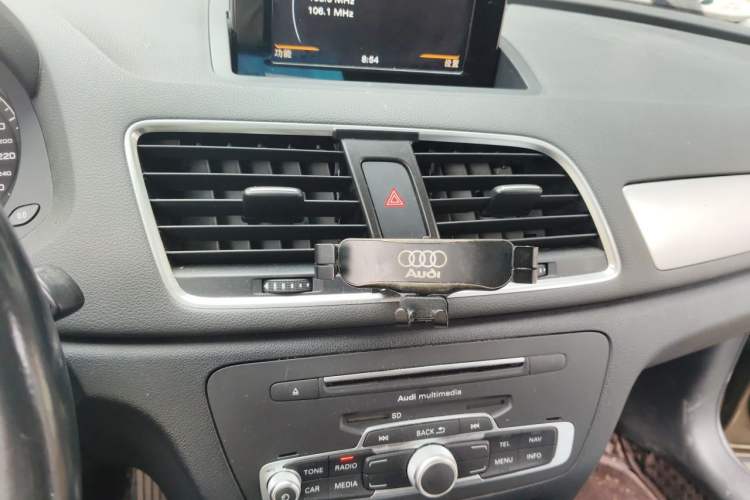 Used Audi Q3 2016 30 TFSI Fashion Model Audio And AC Panel