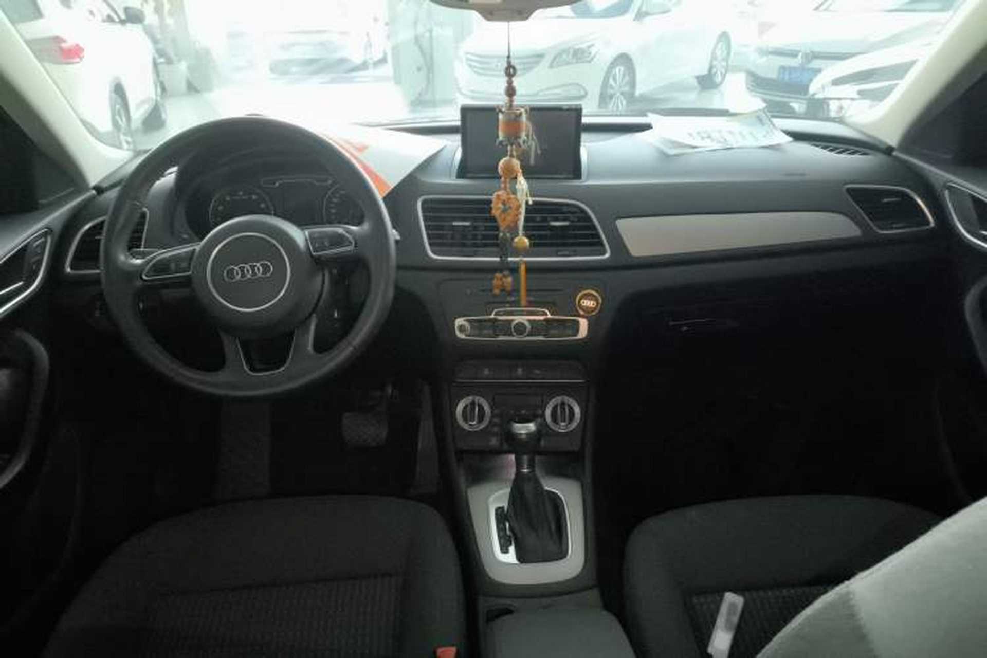 Used Audi Q3 2016 30 TFSI Collector's Edition Intelligent Model Center Console