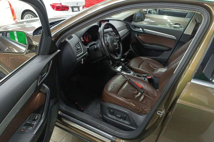 Used Audi Q3 2016 35 TFSI Collection Edition Comfort Model Driver Seat