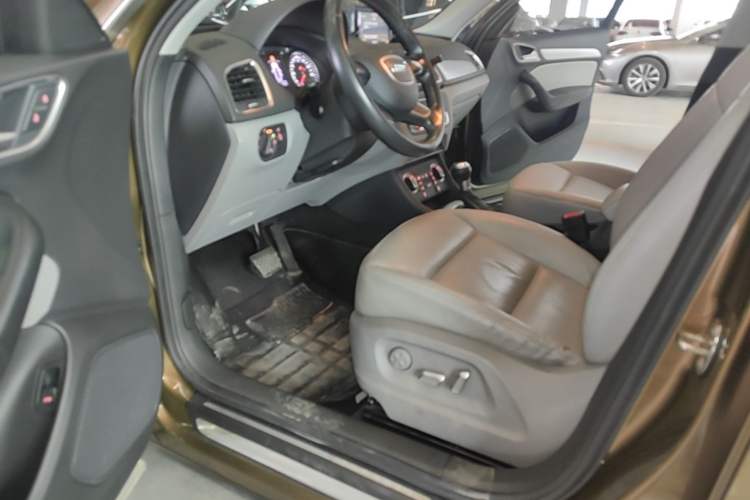 Used Audi Q3 2016 30 TFSI Standard Model Driver Seat