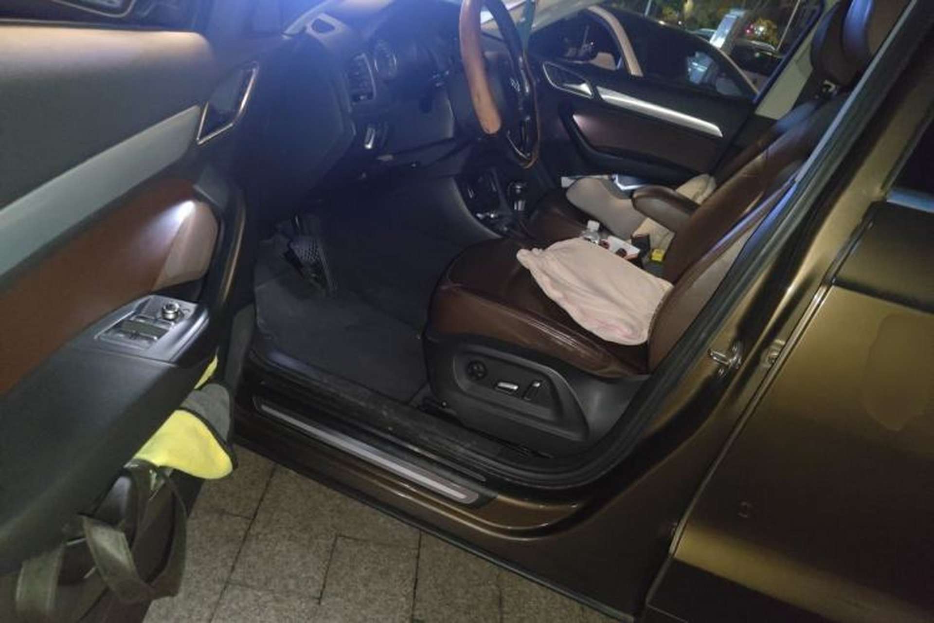 Used Audi Q3 2016 35 TFSI Style Edition Driver Seat