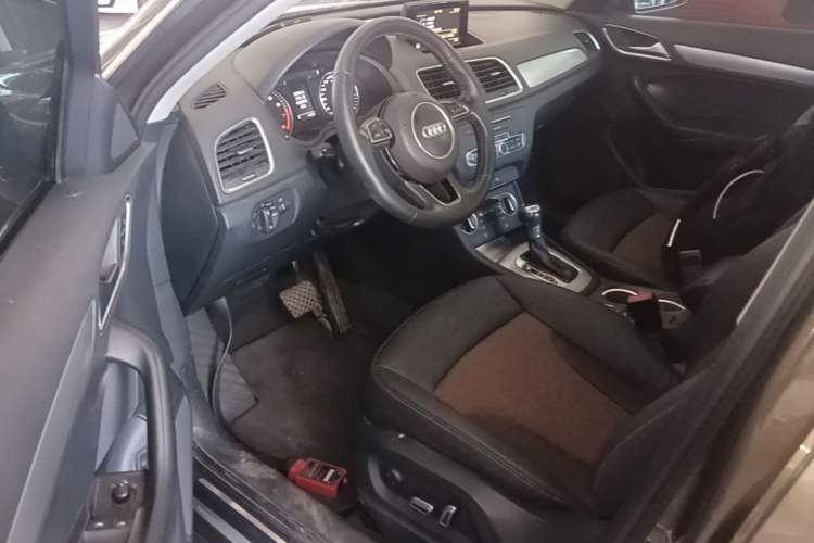 Used Audi Q3 2016 35 TFSI Fashion Model Driver Seat