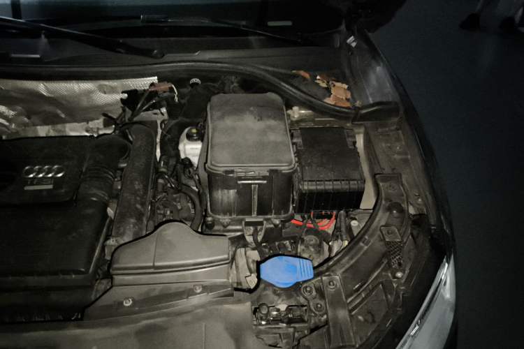 Used Audi Q3 2016 30 TFSI Fashion Model Engine Bay Left