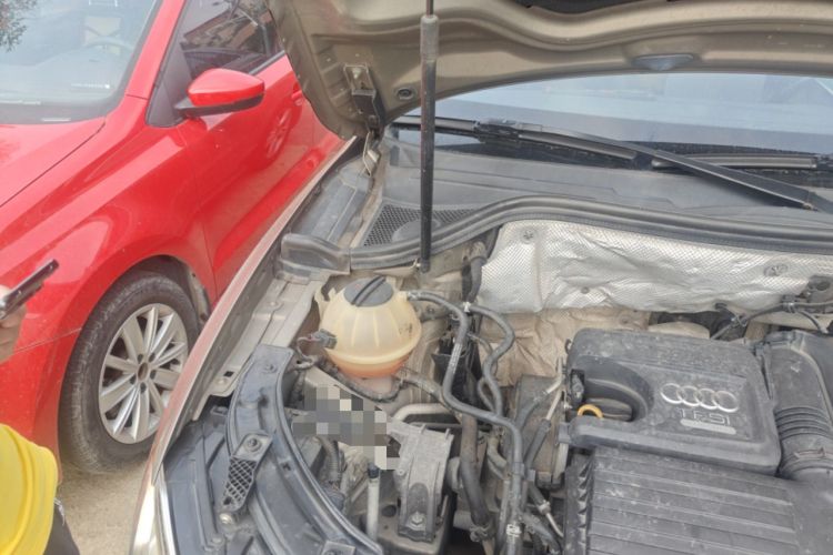 Used Audi Q3 2016 30 TFSI Fashion Model Engine Bay Right