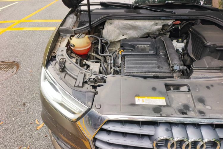 Used Audi Q3 2016 30 TFSI Fashion Model Engine Bay Right
