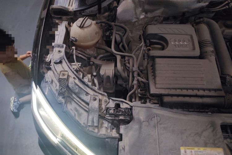 Used Audi Q3 2016 30 TFSI Fashion Model Engine Bay Right