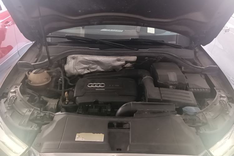 Used Audi Q3 2016 35 TFSI Fashion Model Engine Bay