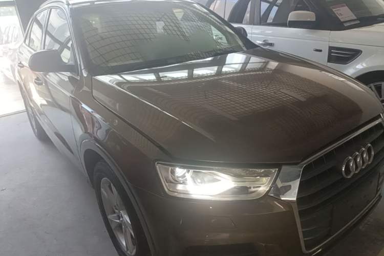 Used Audi Q3 2016 35 TFSI Fashion Model Front Right 45 Deg