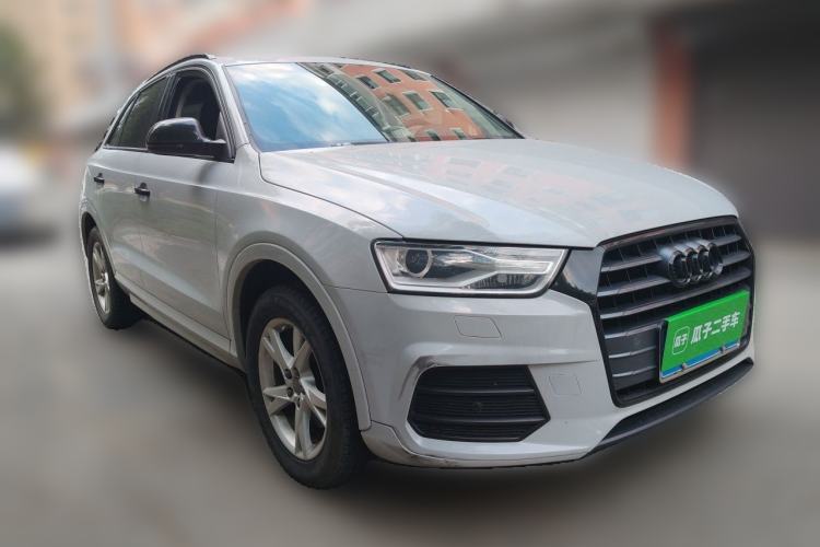 Used Audi Q3 2016 30 TFSI Fashion Model Front Right 45 Deg