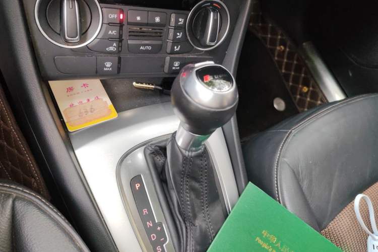 Used Audi Q3 2016 35 TFSI Fashion Model Gear Lever