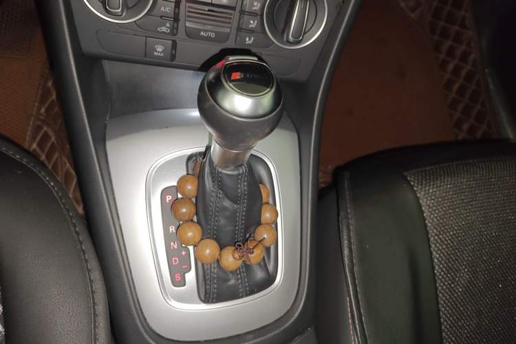 Used Audi Q3 2016 30 TFSI Fashion Model Gear Lever